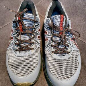 ASICS Gel-Venture 8 trail running shoes Size 14